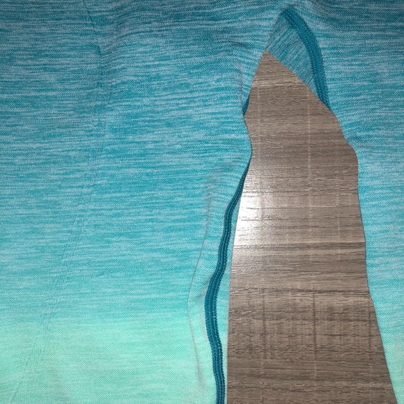 *BRAND NEW* TEAL TURQUOISE CAPRI WORKOUT LEGGINGS - Picture 2 of 6